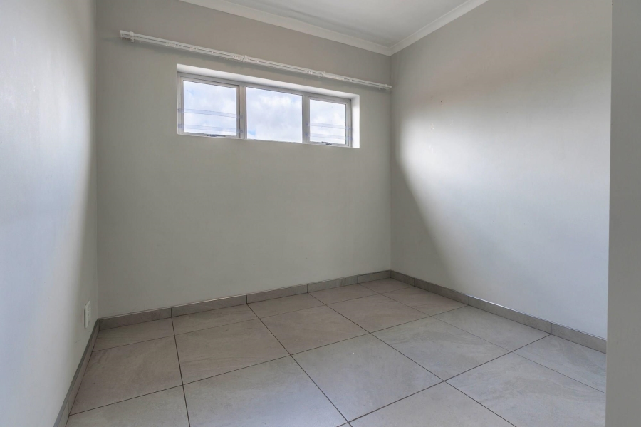 2 Bedroom Property for Sale in Brackenfell South Western Cape